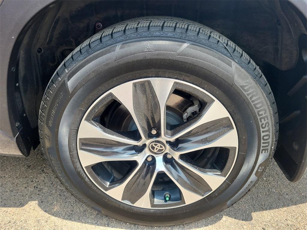used 2020 Toyota Highlander car, priced at $31,582