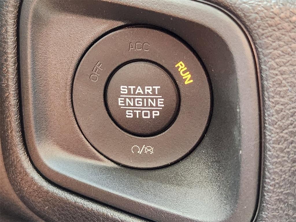 new 2025 Jeep Gladiator car, priced at $37,563