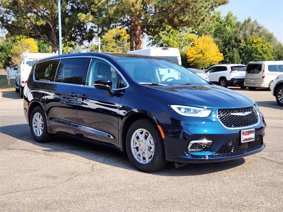 new 2024 Chrysler Pacifica car, priced at $38,145