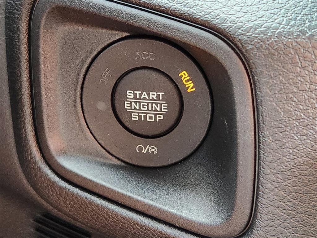new 2025 Jeep Gladiator car, priced at $54,233