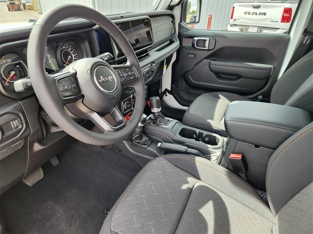 new 2025 Jeep Gladiator car, priced at $51,162