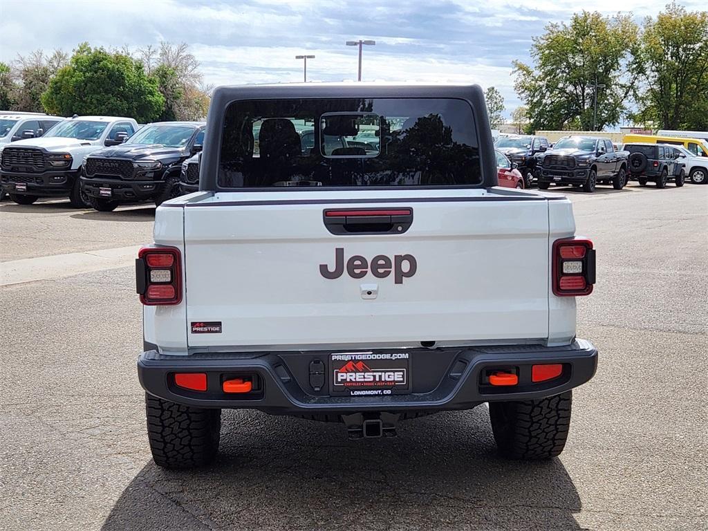 new 2025 Jeep Gladiator car, priced at $51,162
