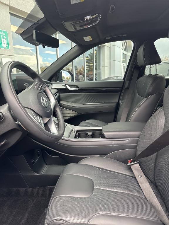 used 2025 Hyundai Palisade car, priced at $47,659