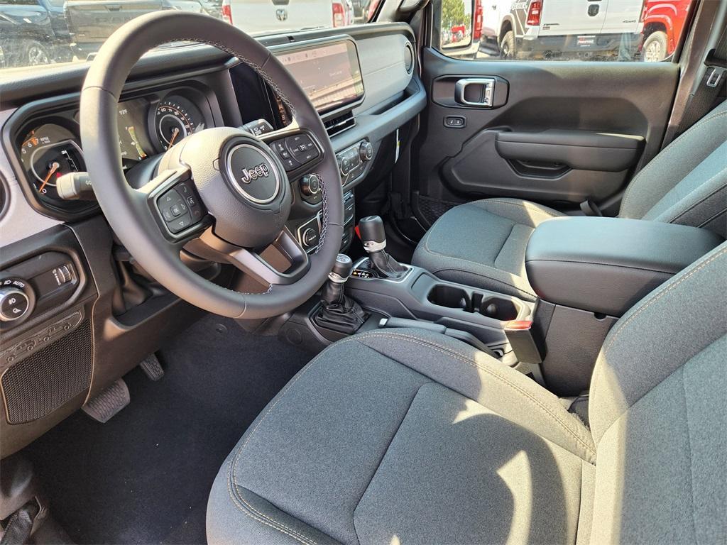 new 2025 Jeep Gladiator car, priced at $45,567