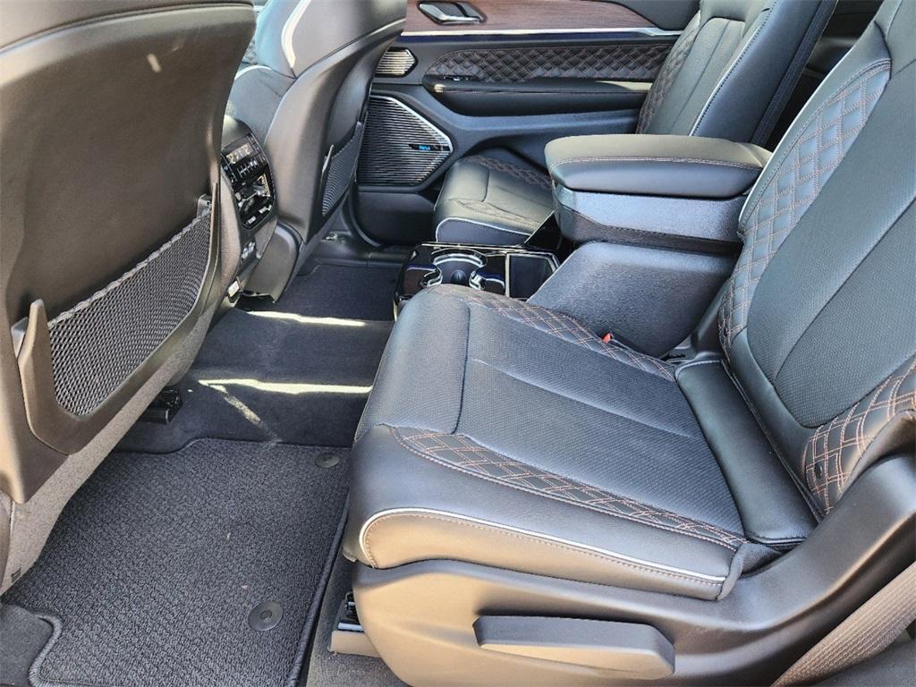 new 2025 Jeep Grand Cherokee L car, priced at $64,539