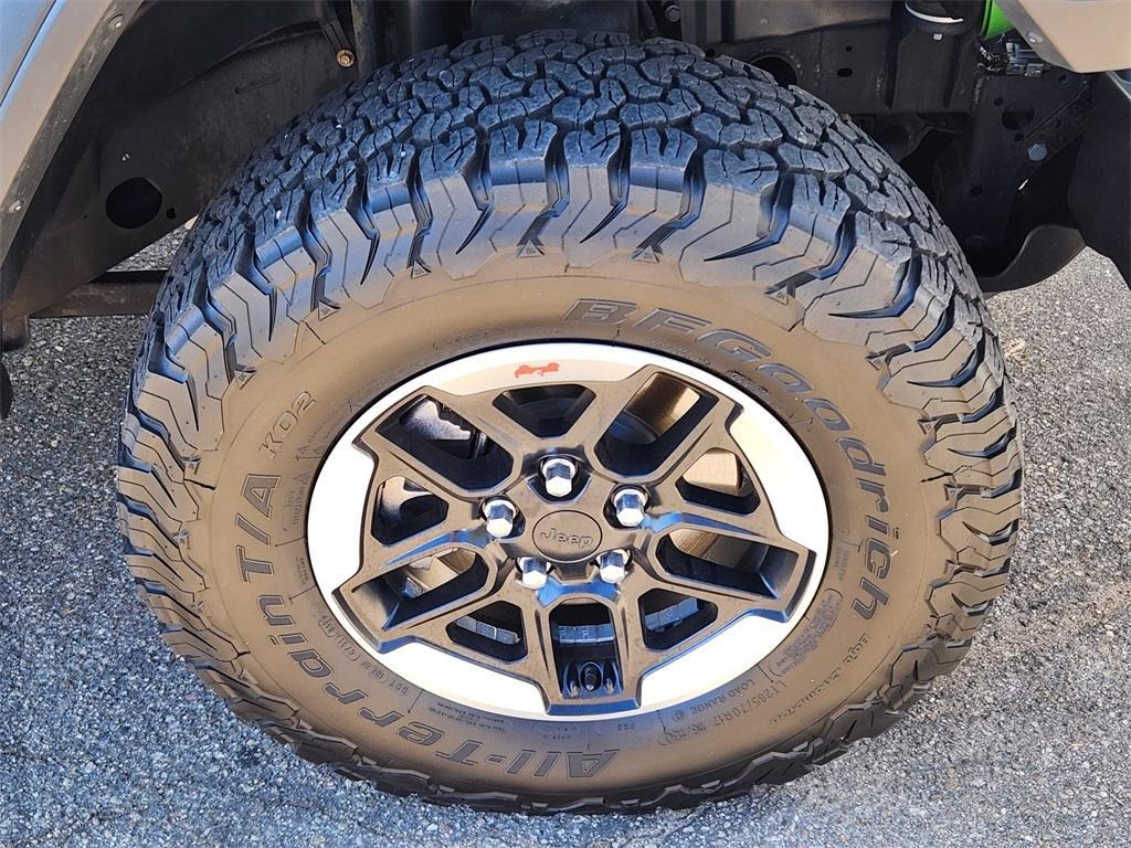 used 2019 Jeep Wrangler Unlimited car, priced at $35,074