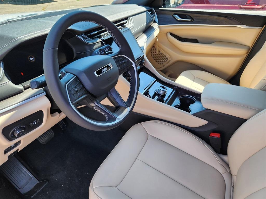 new 2025 Jeep Grand Cherokee L car, priced at $43,370