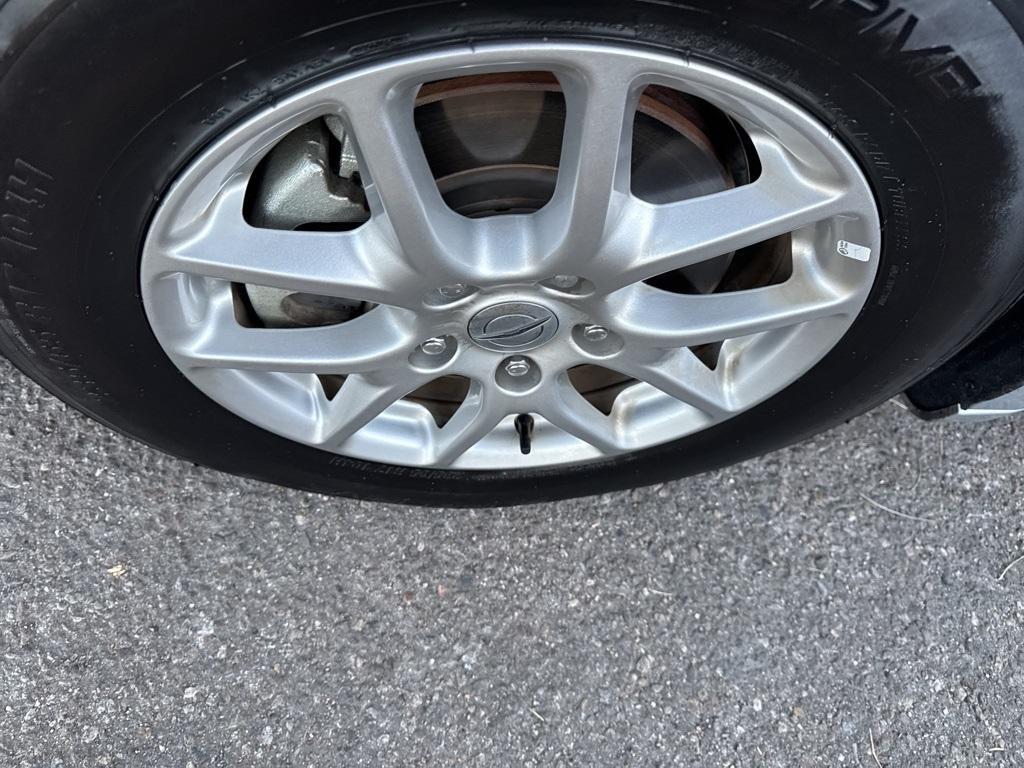 used 2024 Chrysler Pacifica car, priced at $31,331