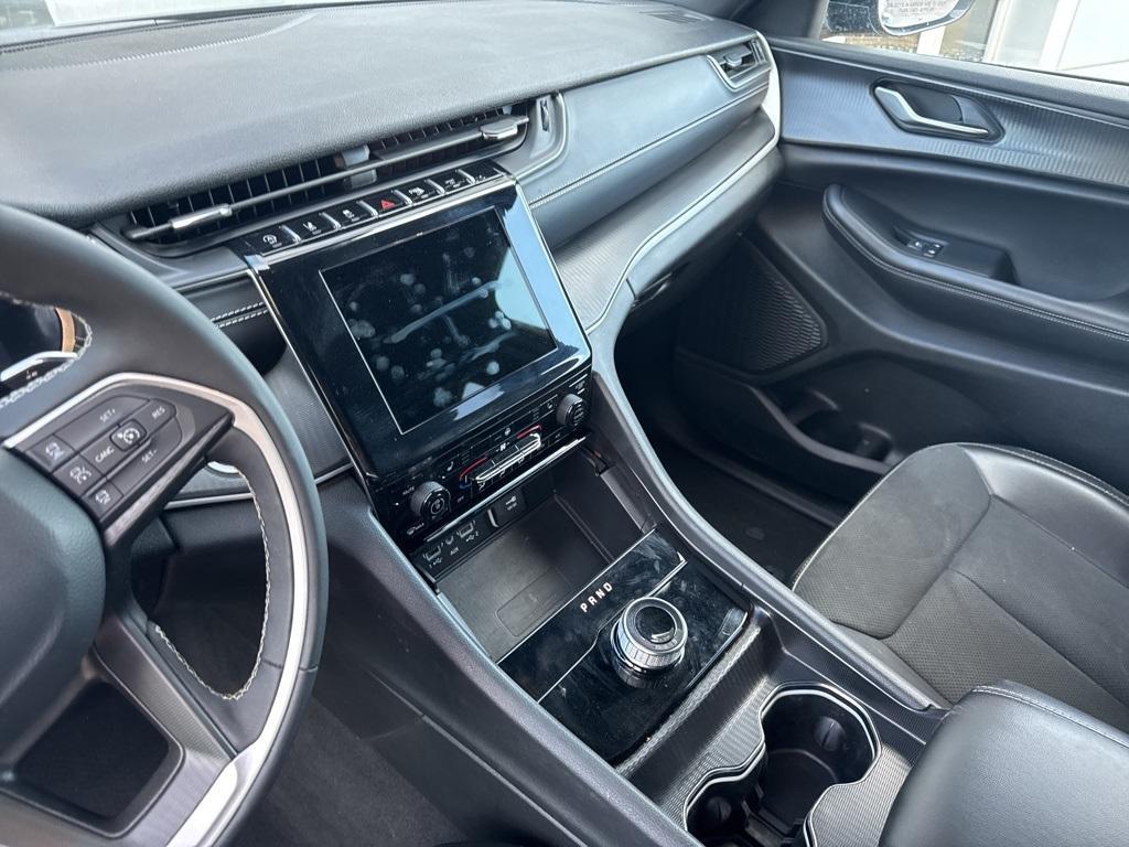 used 2024 Jeep Grand Cherokee L car, priced at $33,631