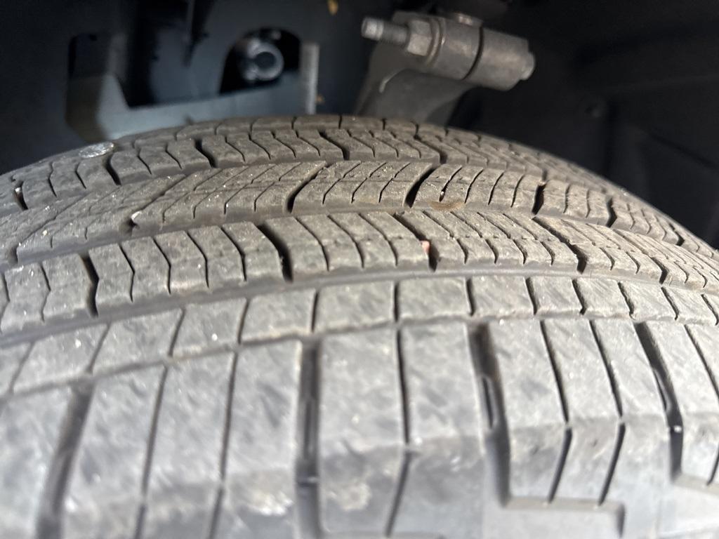 used 2024 Jeep Grand Cherokee L car, priced at $33,631