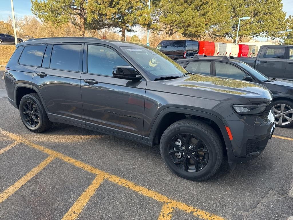 used 2024 Jeep Grand Cherokee L car, priced at $33,631