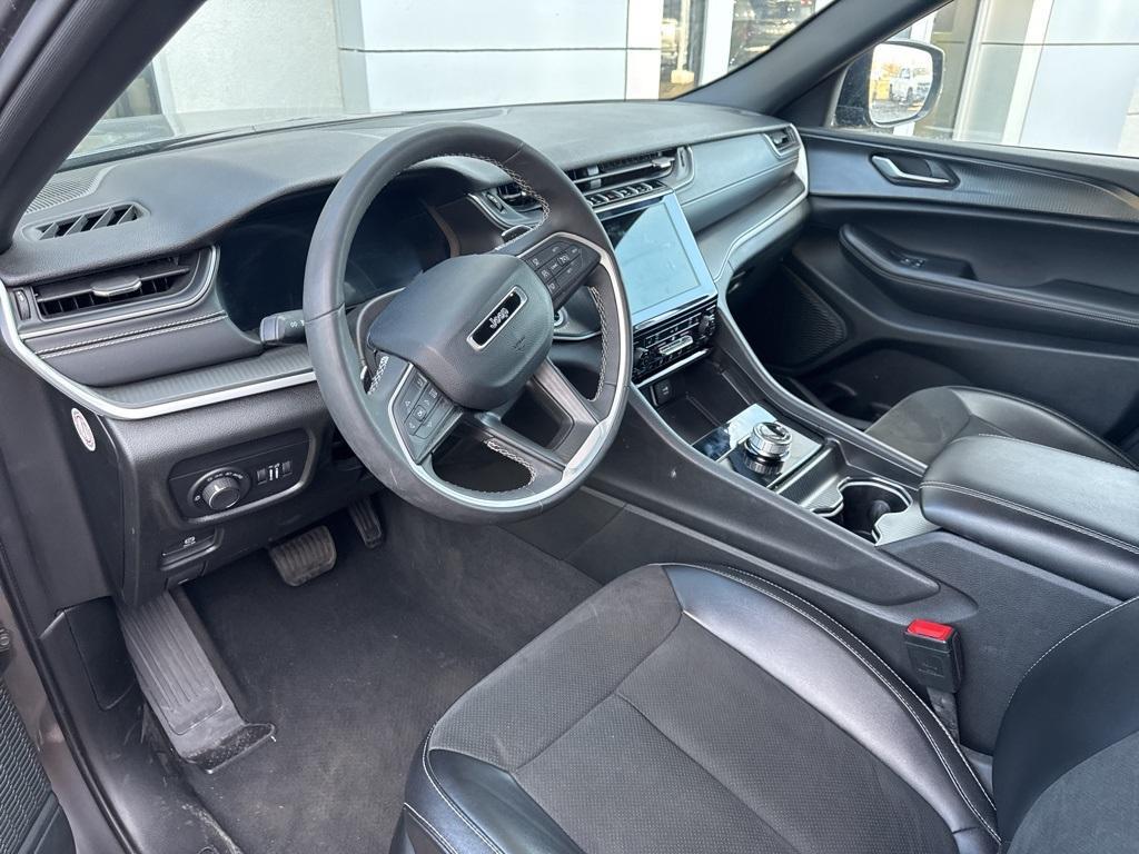 used 2024 Jeep Grand Cherokee L car, priced at $33,631