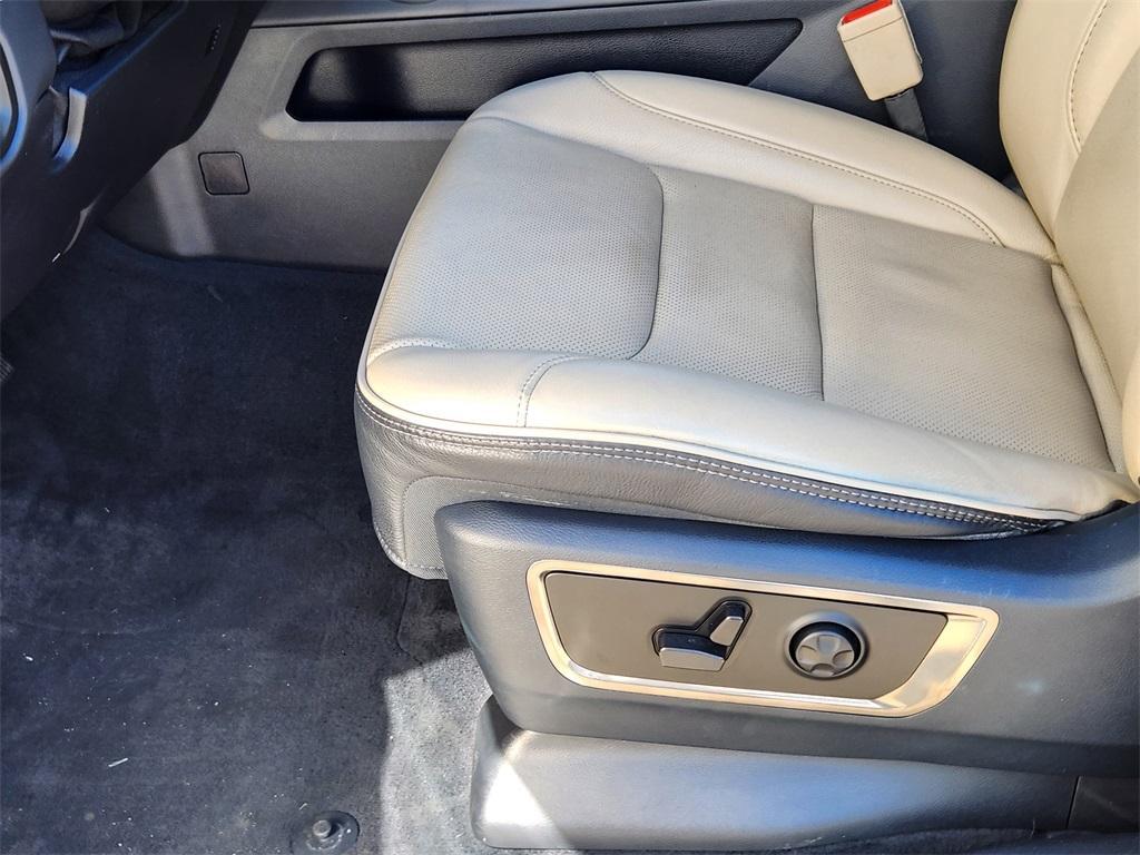 used 2021 Ram 1500 car, priced at $41,998