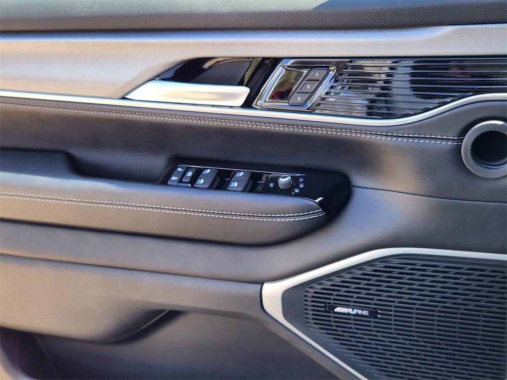 new 2025 Jeep Wagoneer L car, priced at $66,964