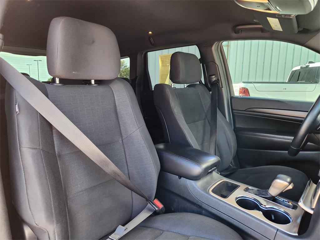 used 2017 Jeep Grand Cherokee car, priced at $16,731
