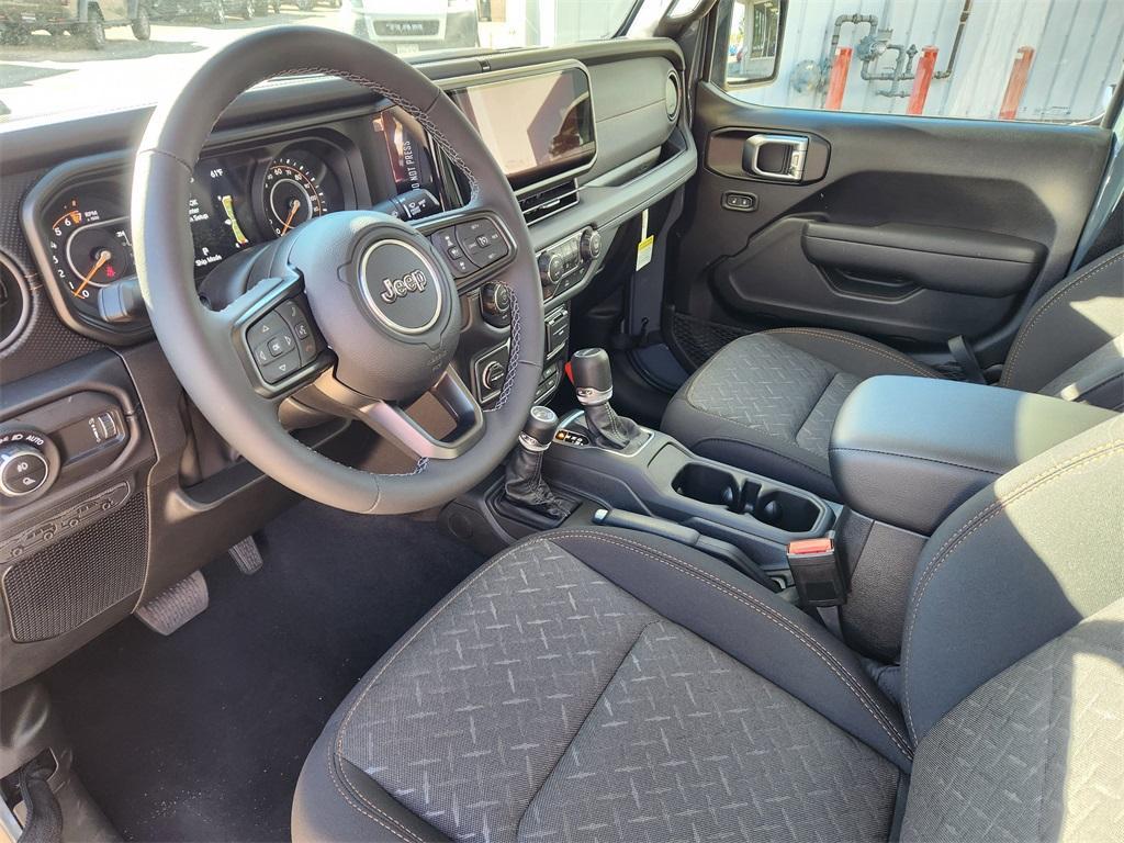 new 2025 Jeep Gladiator car, priced at $52,044