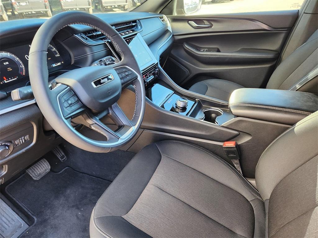 new 2025 Jeep Grand Cherokee L car, priced at $42,238