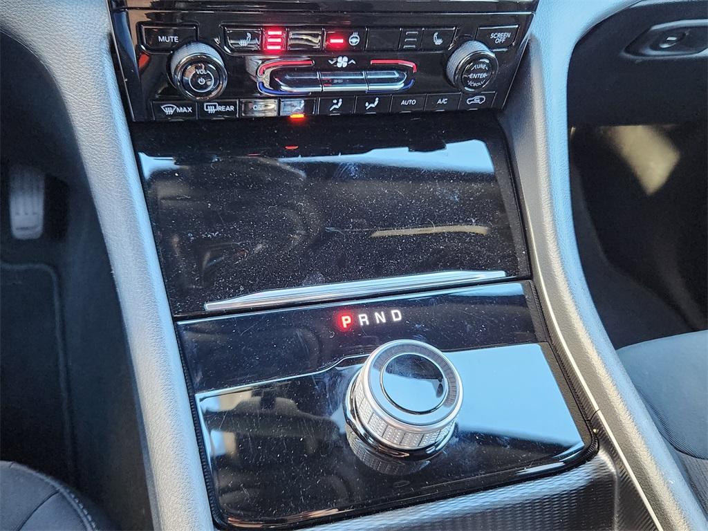 new 2025 Jeep Grand Cherokee L car, priced at $42,238