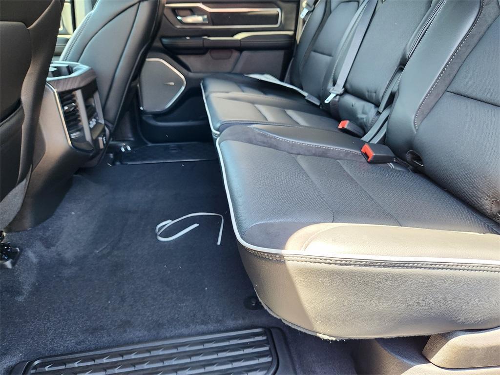 new 2025 Ram 1500 car, priced at $62,827