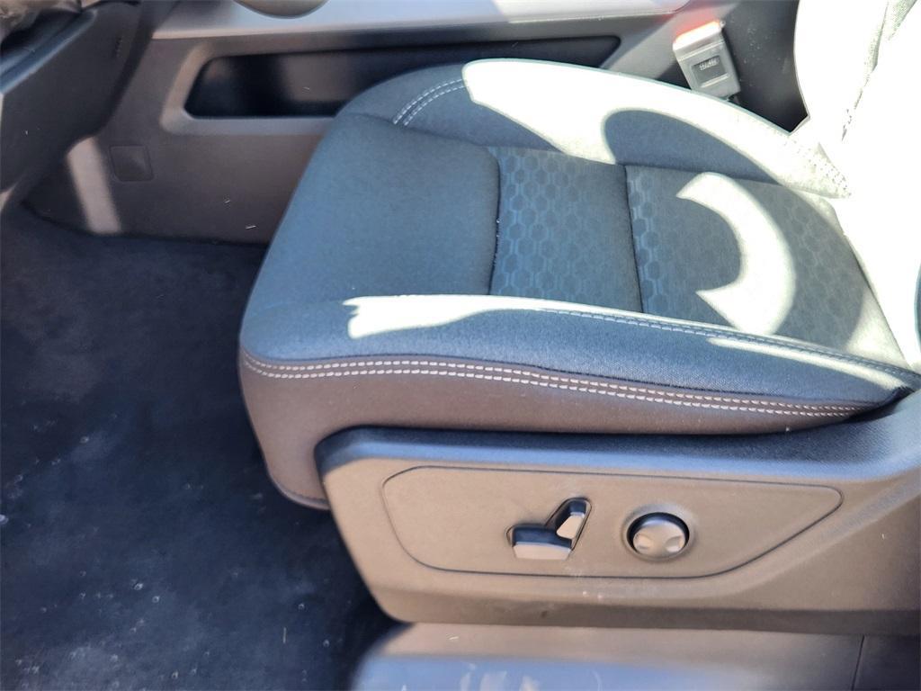 new 2025 Ram 1500 car, priced at $42,766