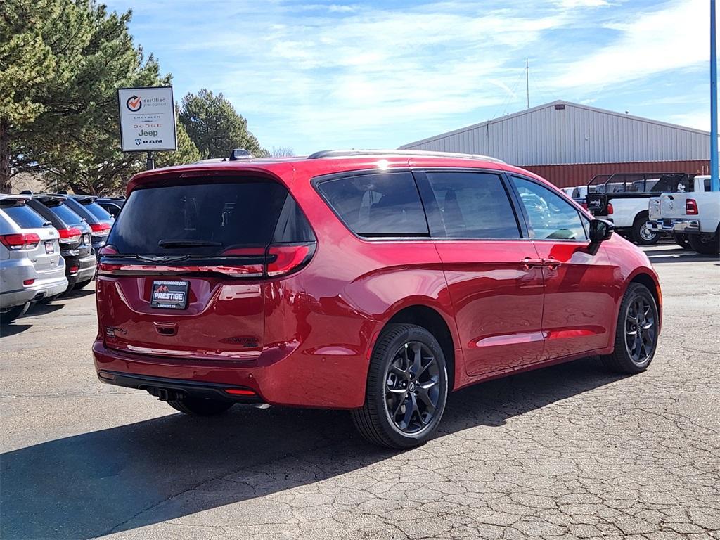 new 2025 Chrysler Pacifica car, priced at $52,817
