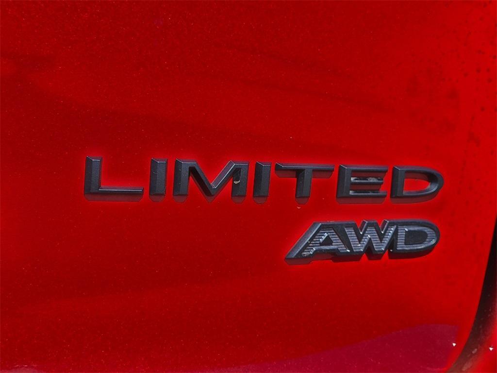 new 2025 Chrysler Pacifica car, priced at $52,817