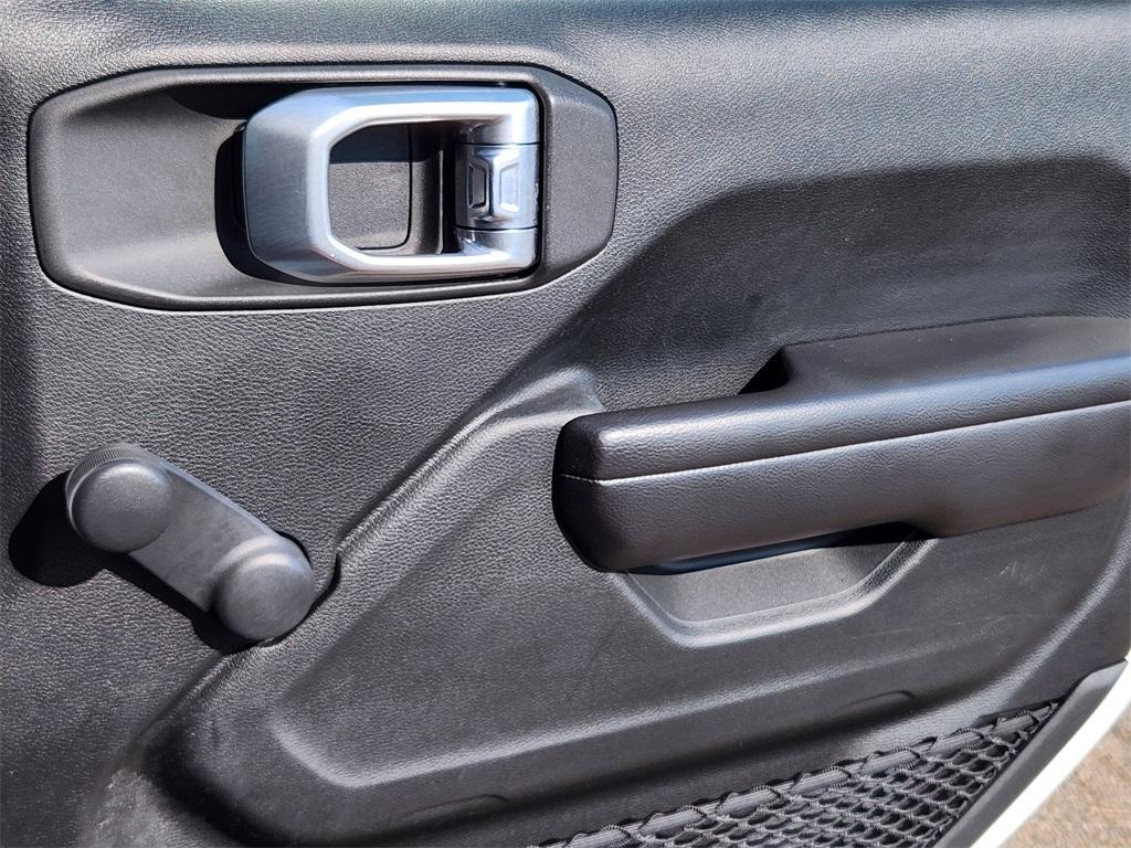 used 2020 Jeep Wrangler Unlimited car, priced at $25,153
