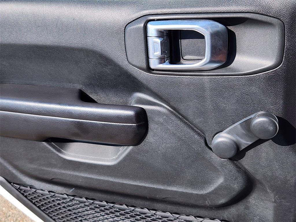 used 2020 Jeep Wrangler Unlimited car, priced at $25,153