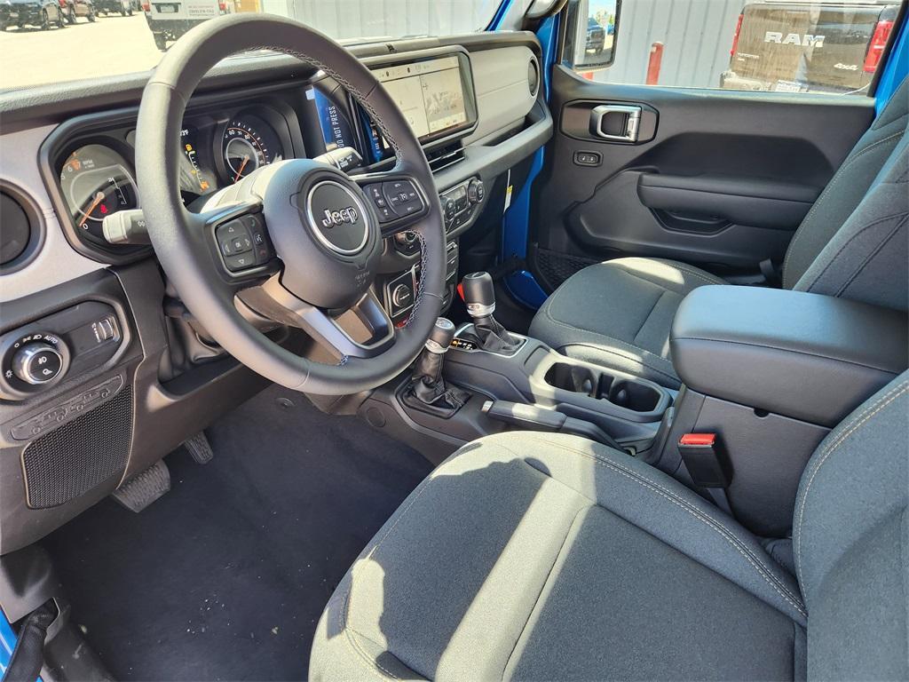 new 2025 Jeep Gladiator car, priced at $45,247