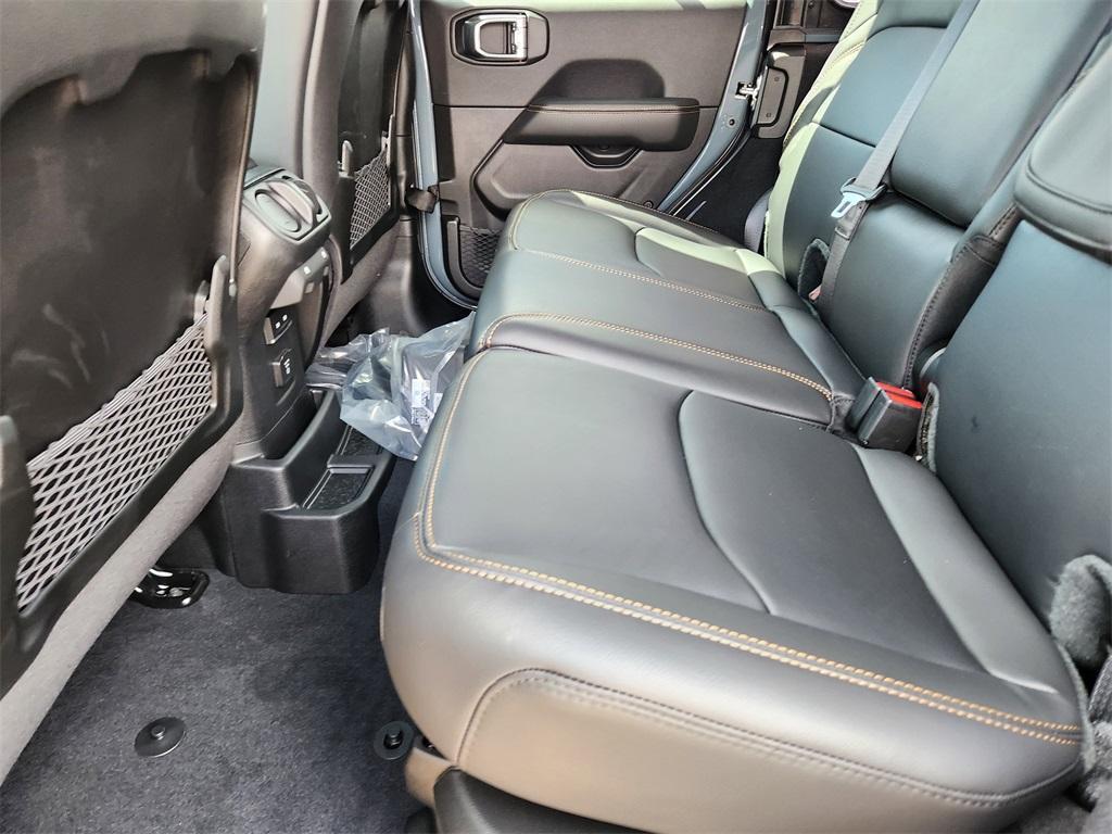 new 2025 Jeep Wrangler car, priced at $63,733