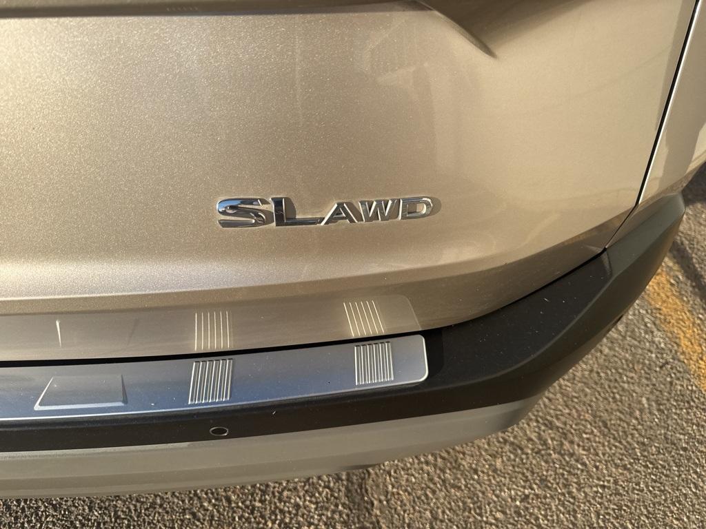 used 2021 Nissan Rogue car, priced at $23,064