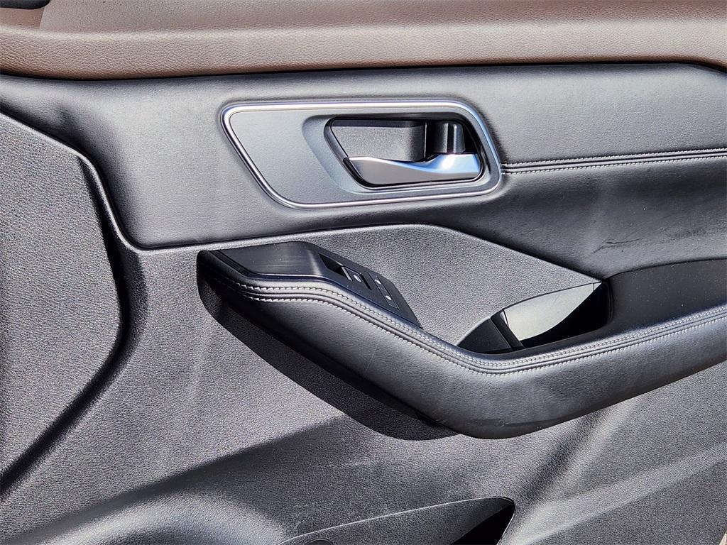 used 2021 Nissan Rogue car, priced at $21,852