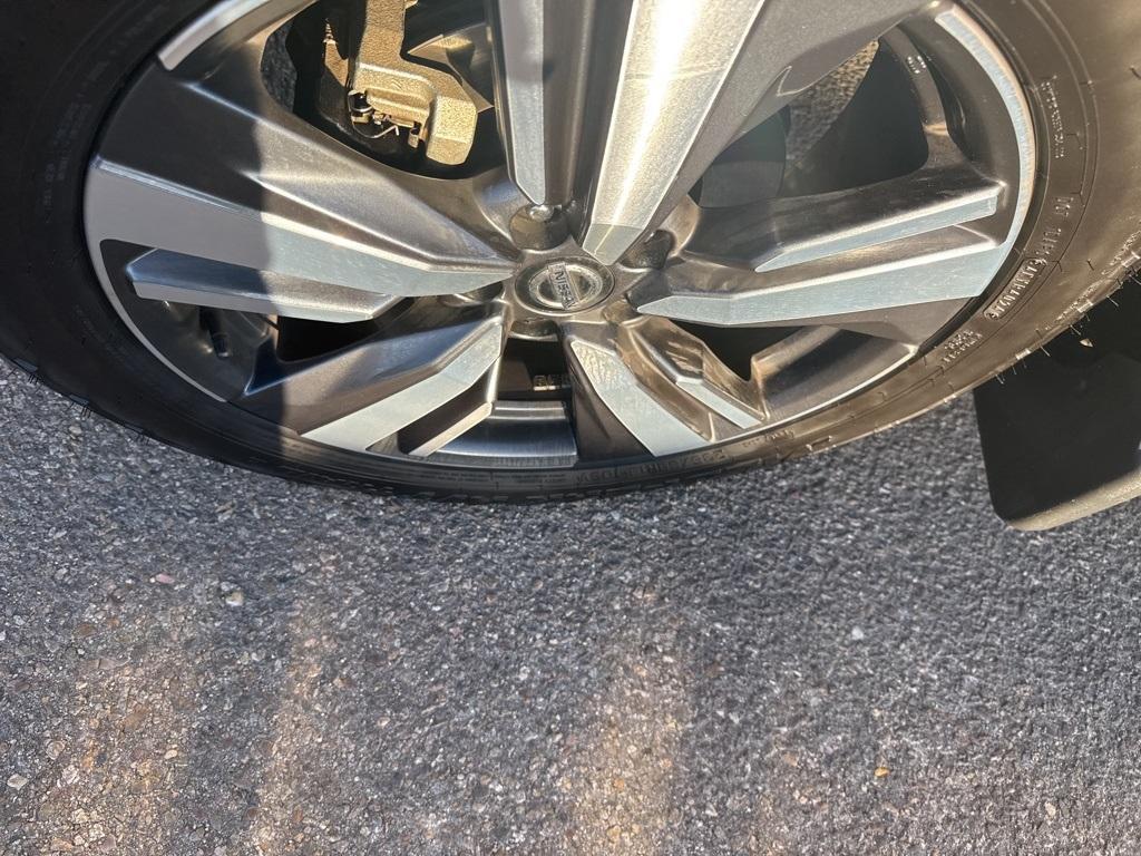 used 2021 Nissan Rogue car, priced at $23,064