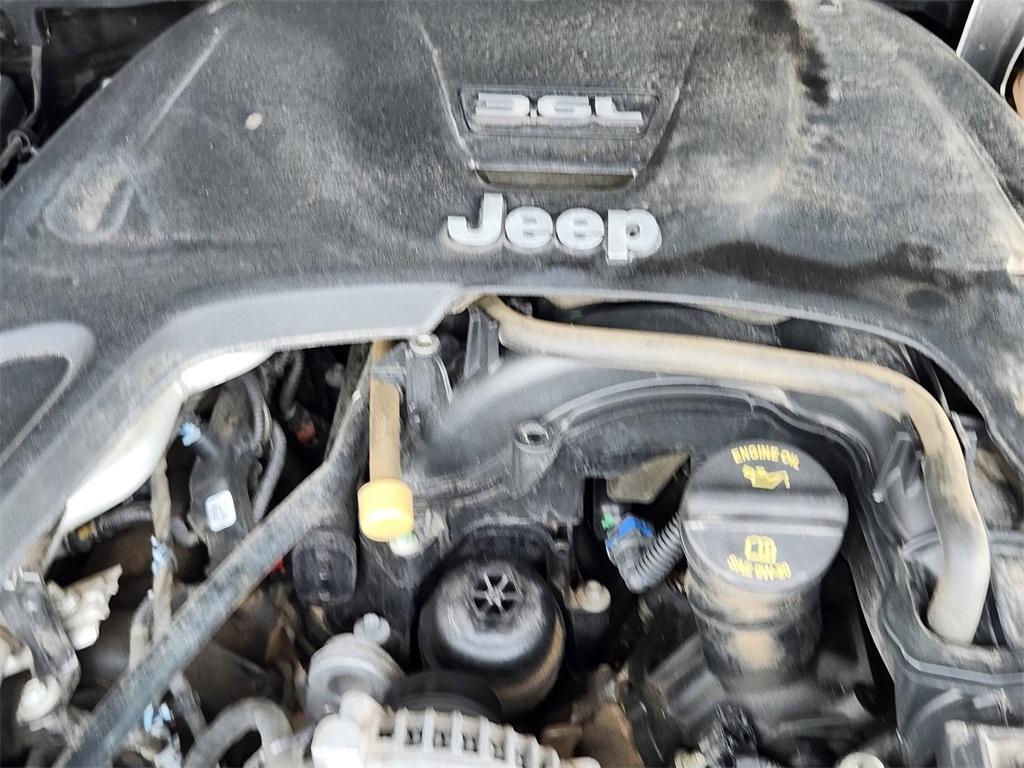 used 2021 Jeep Gladiator car, priced at $33,008