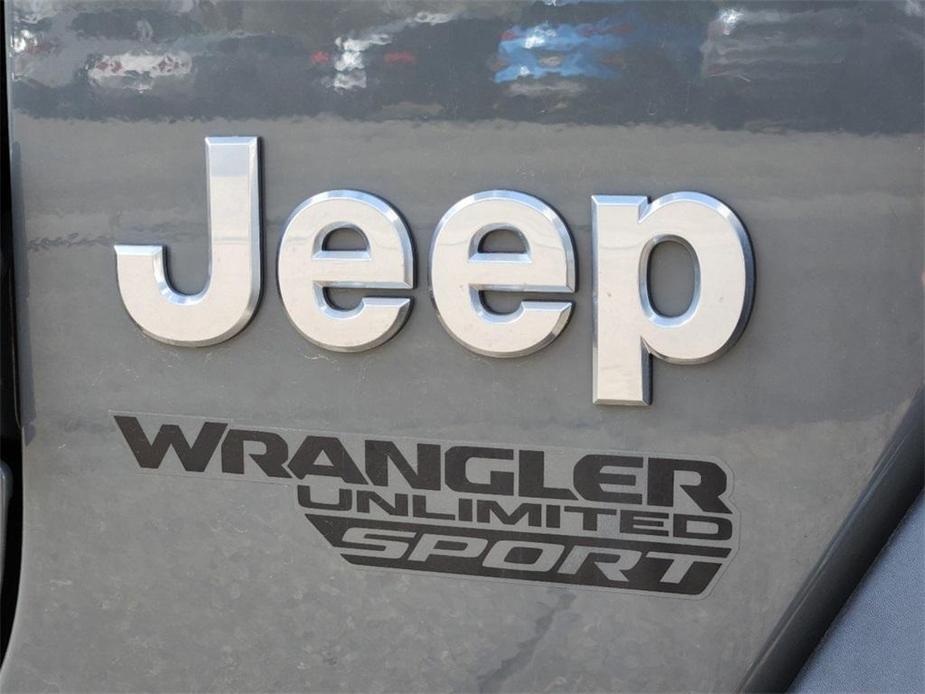 used 2019 Jeep Wrangler Unlimited car, priced at $27,653