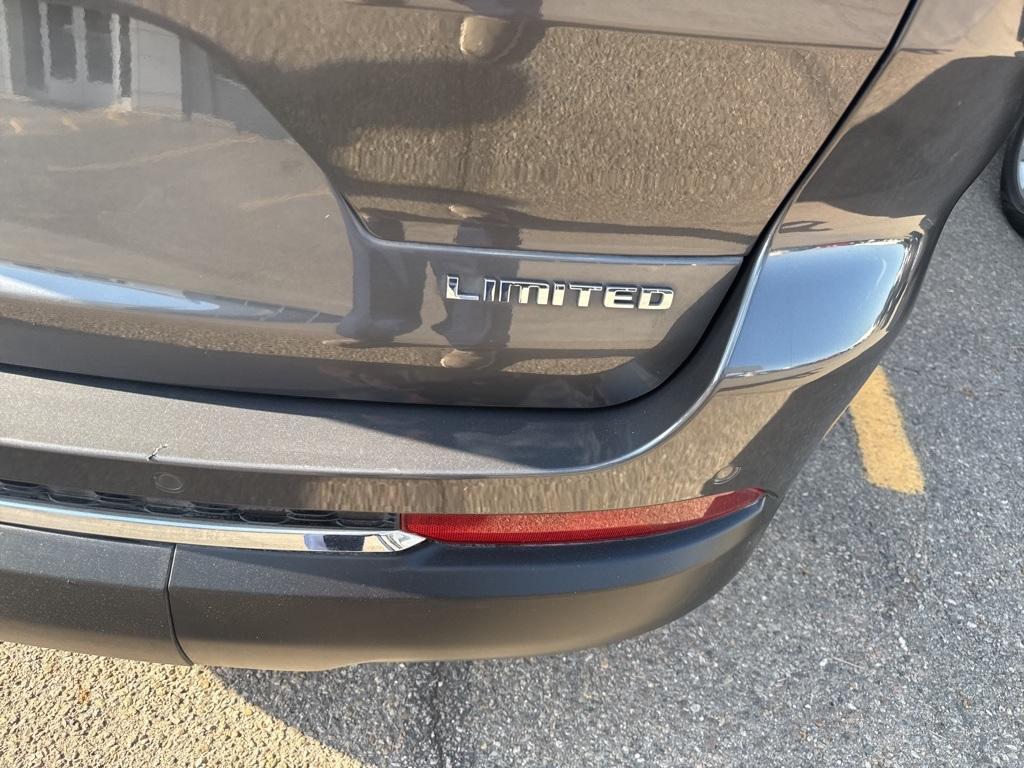 used 2021 Jeep Grand Cherokee L car, priced at $30,275