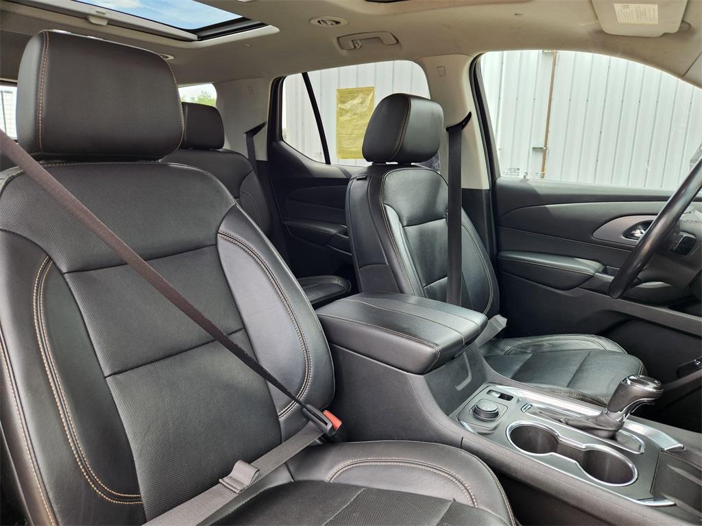 used 2020 Chevrolet Traverse car, priced at $24,099