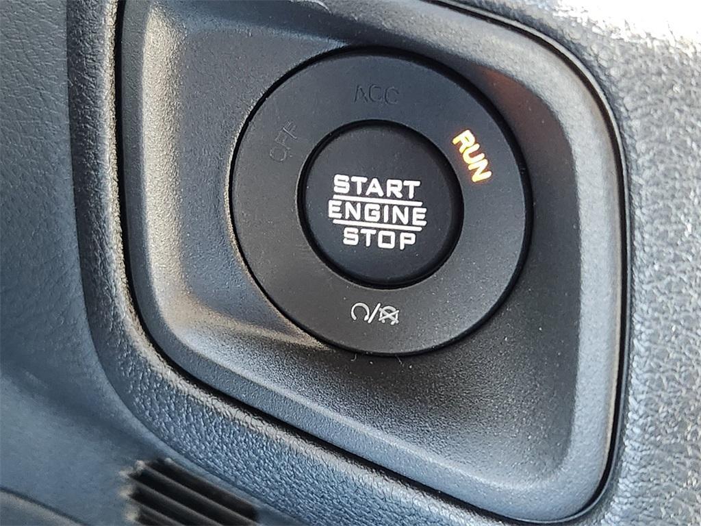 new 2025 Jeep Wrangler car, priced at $41,511