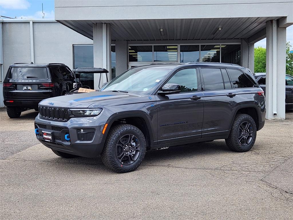 new 2025 Jeep Grand Cherokee 4xe car, priced at $64,280
