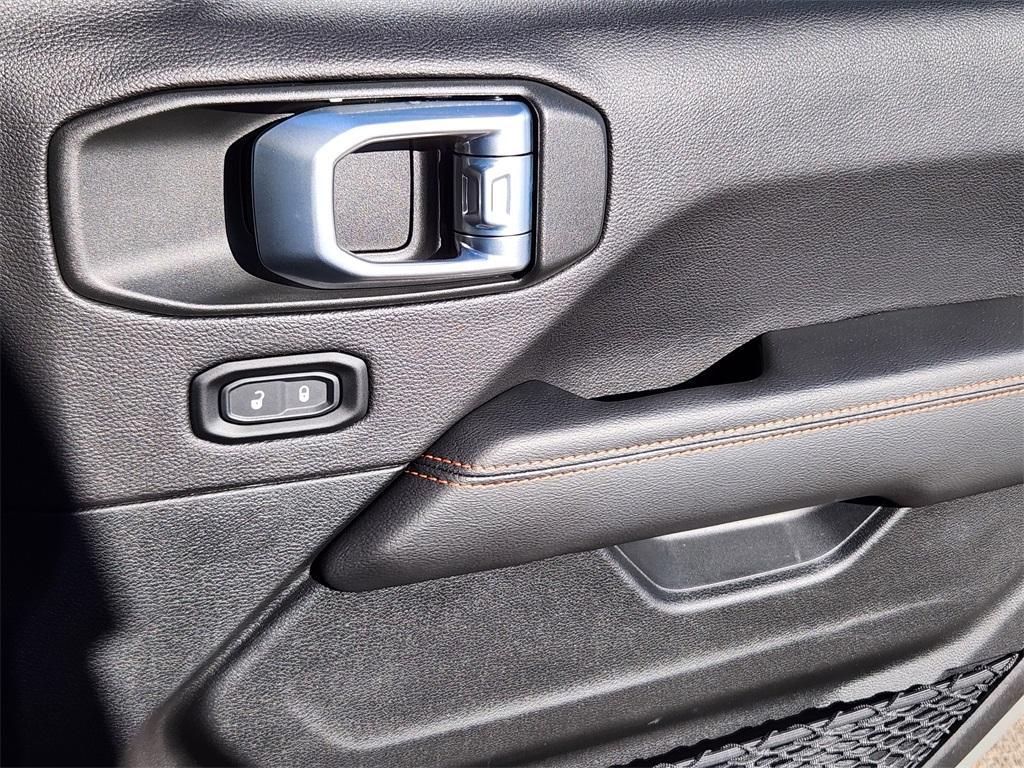 used 2023 Jeep Gladiator car, priced at $36,941