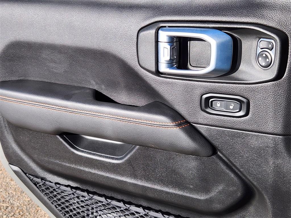 used 2023 Jeep Gladiator car, priced at $36,941