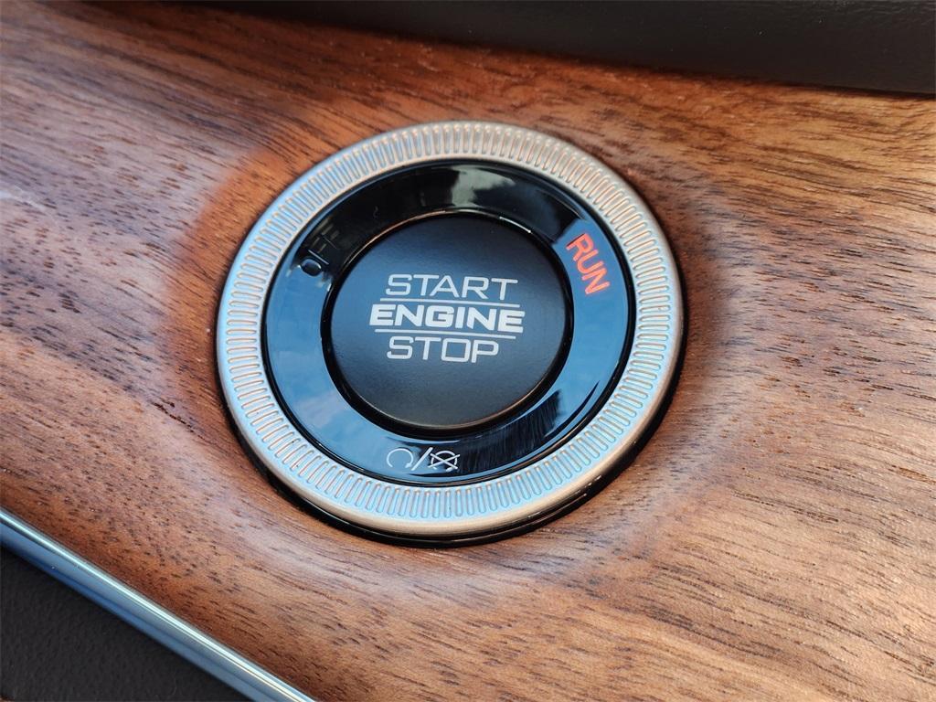 new 2025 Jeep Grand Cherokee car, priced at $64,069