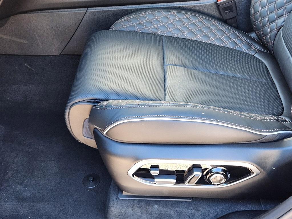 new 2025 Jeep Grand Cherokee car, priced at $64,069