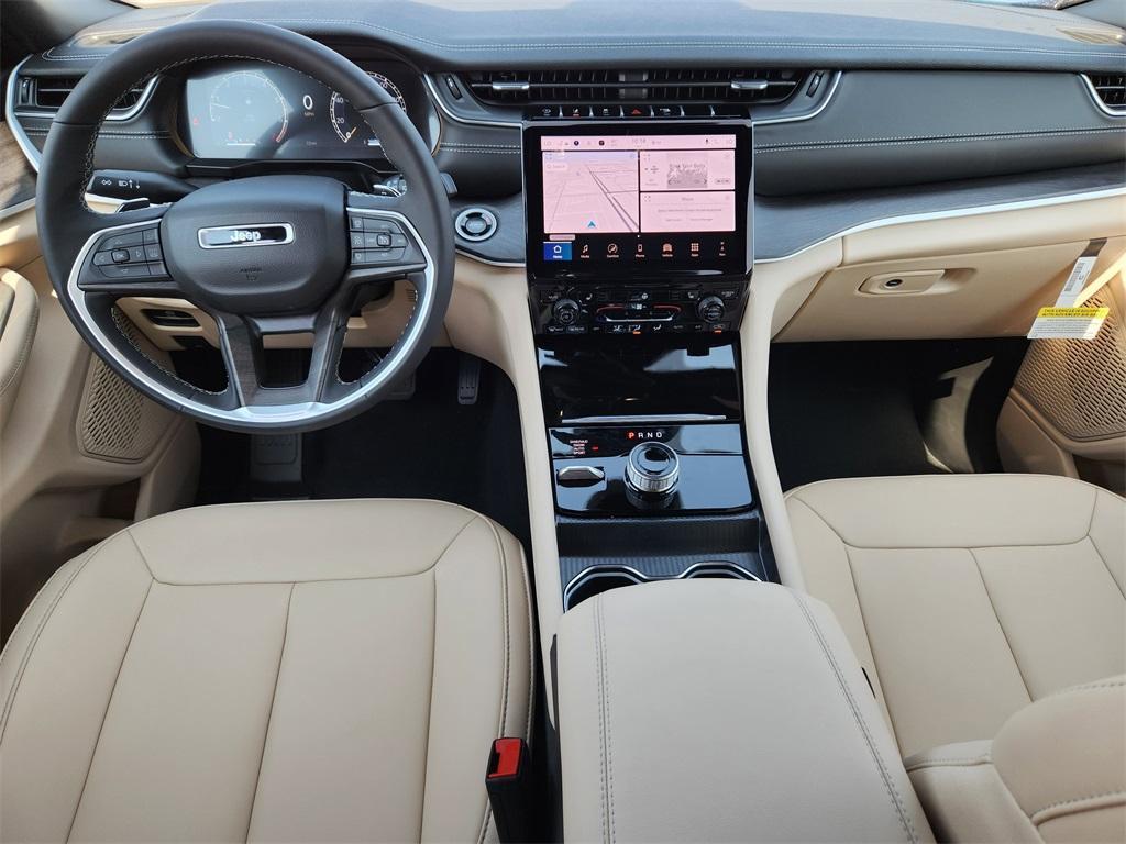 new 2025 Jeep Grand Cherokee car, priced at $43,515