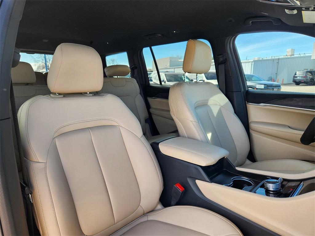 used 2025 Jeep Grand Cherokee L car, priced at $42,960