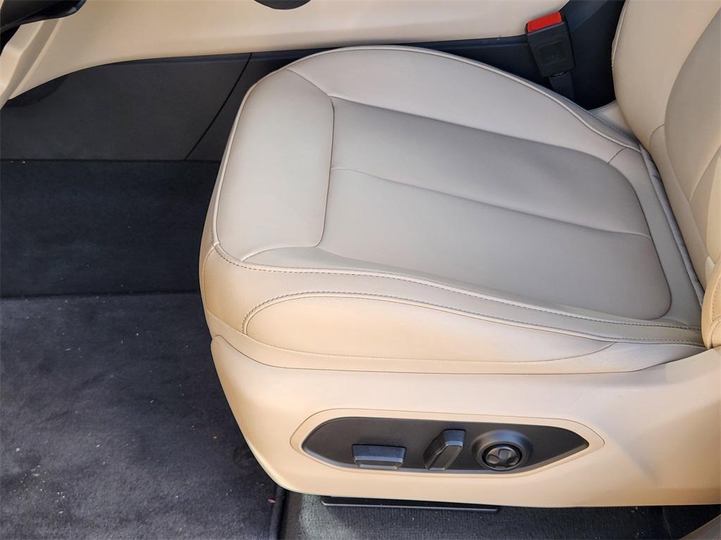 used 2025 Jeep Grand Cherokee L car, priced at $42,960