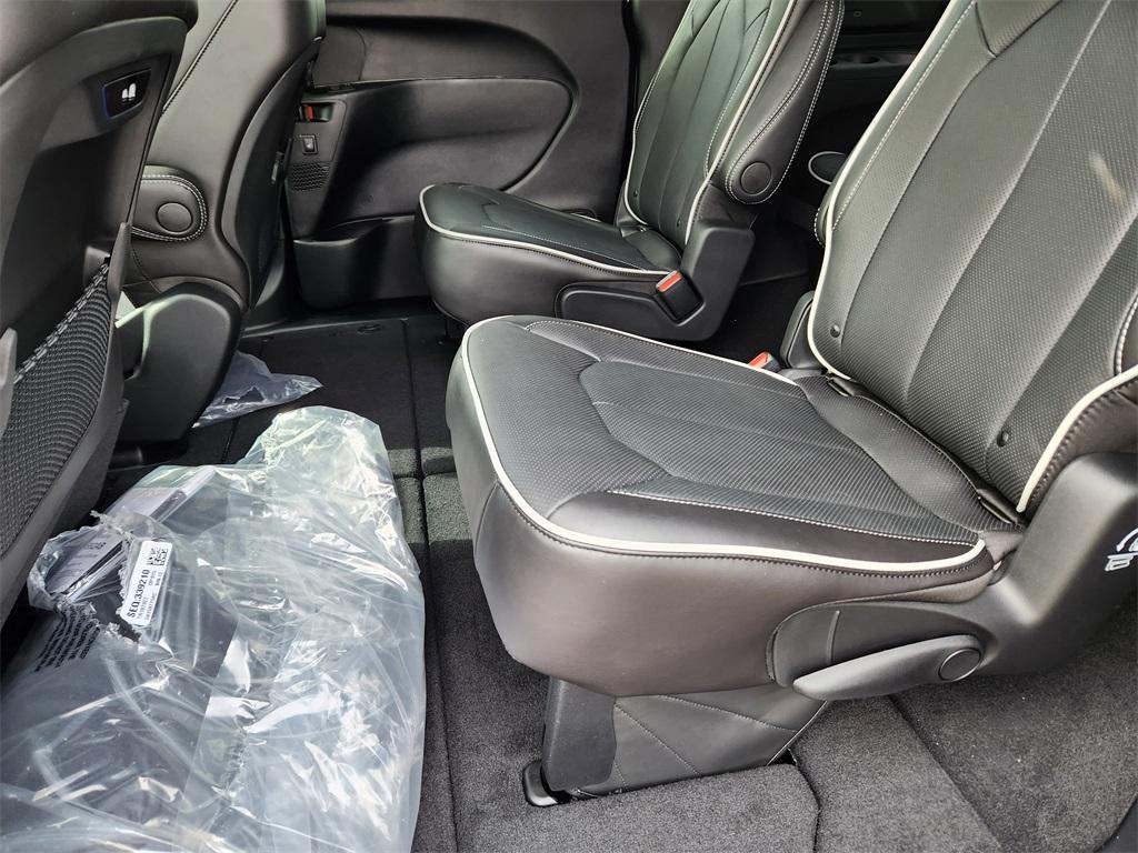 new 2026 Chrysler Pacifica car, priced at $53,822