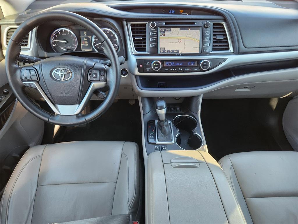 used 2015 Toyota Highlander car, priced at $16,782