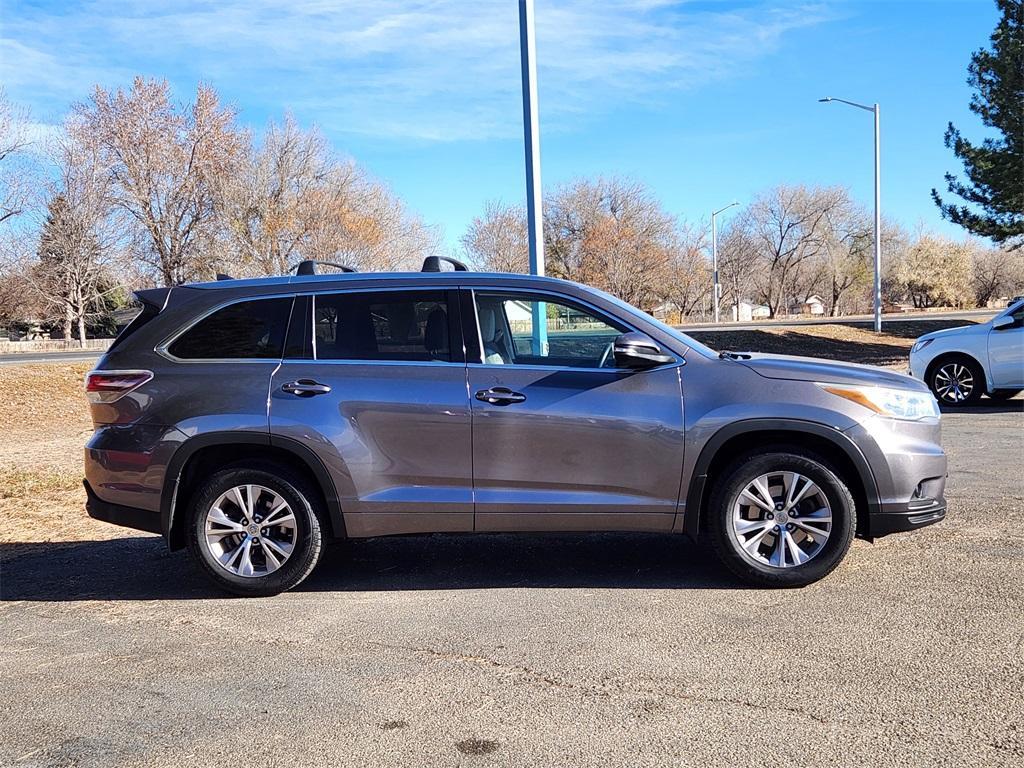 used 2015 Toyota Highlander car, priced at $16,782