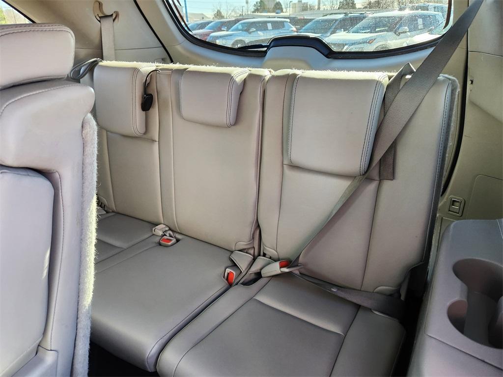 used 2015 Toyota Highlander car, priced at $16,782